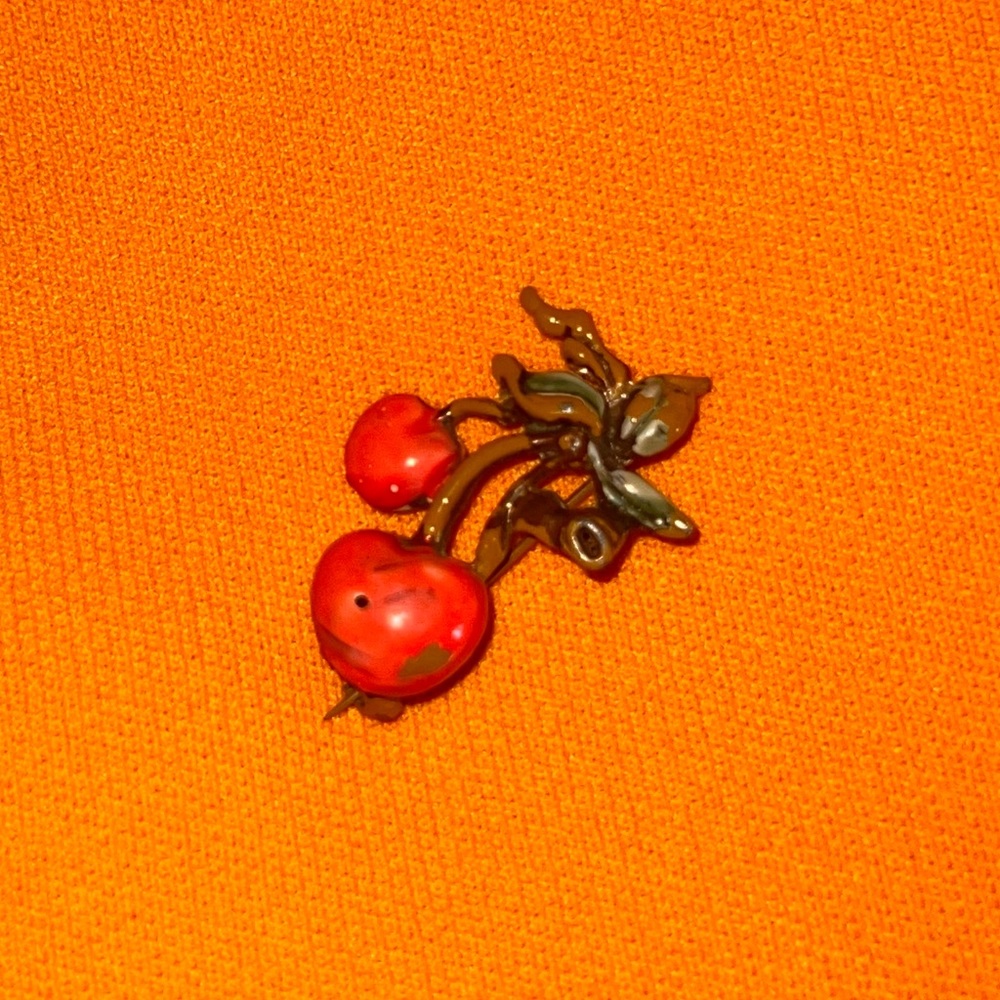 🍒❤️Cherry Brooch🍒❤️ - Picture 4 of 5